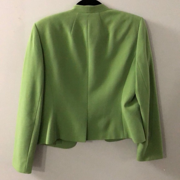 Blazer - Picture 2 of 2